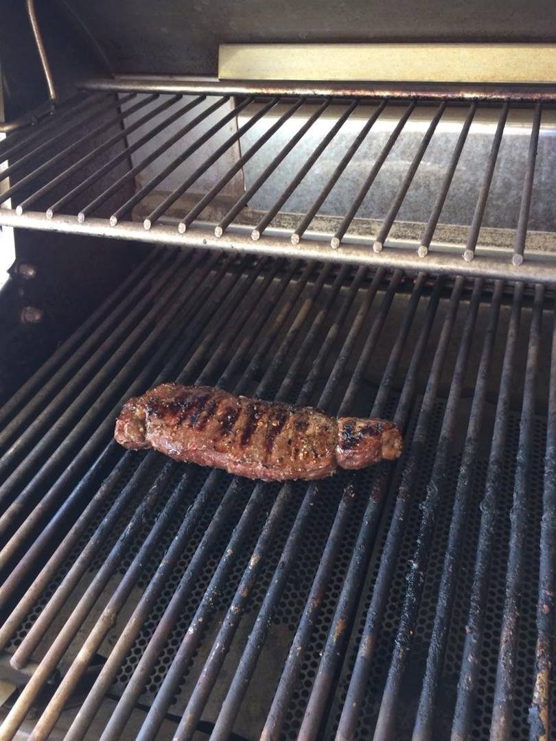 Happy 4th of July! Part of our freedom is being able to fix a lunch for our family. I set the table and did all the cooking today. Phyllis's fav is in the box. Mine is on the plate.