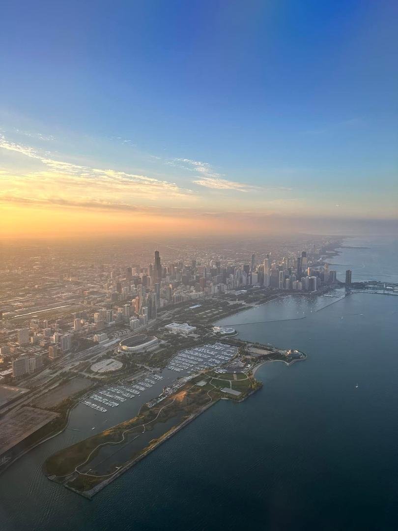 Always love flying back into Chicago. Although I do miss Meigs field. 
