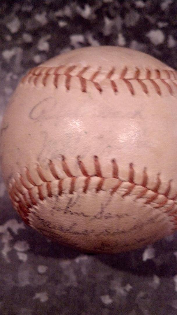 1960 NY Yankee signed ball