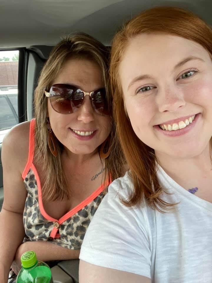 Lunch with my sweet momma💓 thanks for coming to eat with me💞 I love you😘