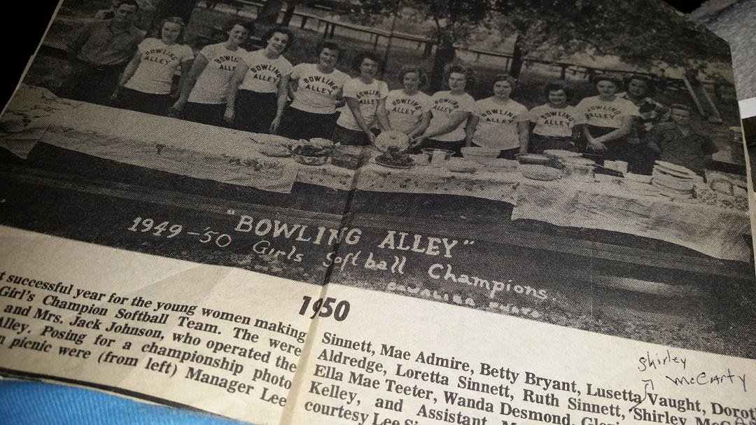 Women bowling team 1950