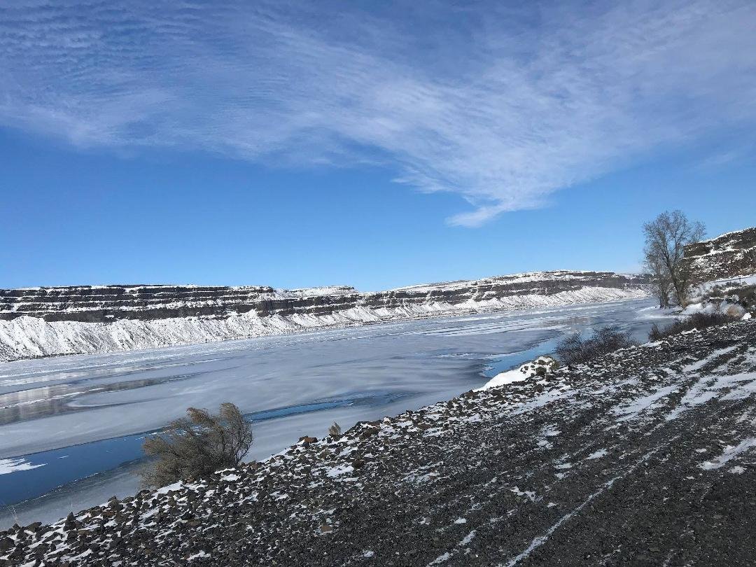 Well it looks like the lake has finally iced over. But I'd not suggest walking on it. We needed several days of near zero temperatures and that did not happen.