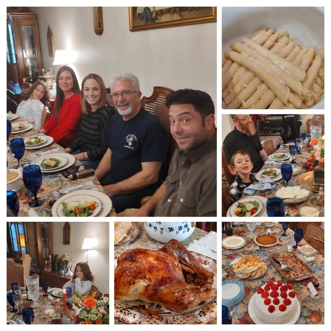 Thanksgiving Dinner 2022
So happy Roseanne came up from Florida to join us this year! ❤️🦃❤️