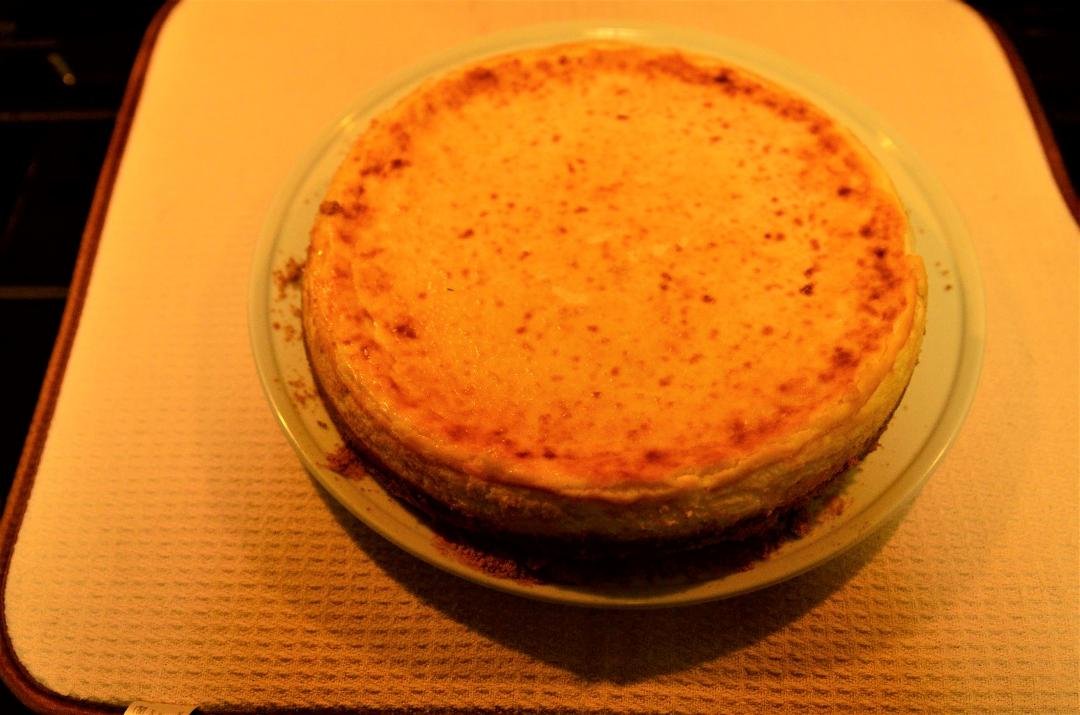 O the holidays, and I get a chance to make my cheesecake for the first time in three years. I made 2 one for me and 1 for Chris. i hope that is enough.