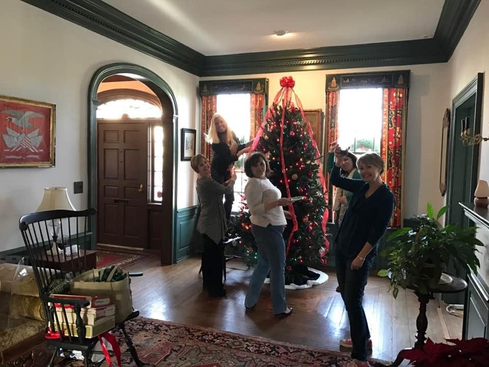 Tree trimming at the office.🌲🌲