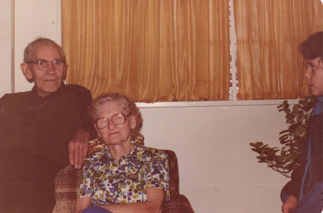 My Aunt Ida and Uncle Claude Edgar. My dad's sister.