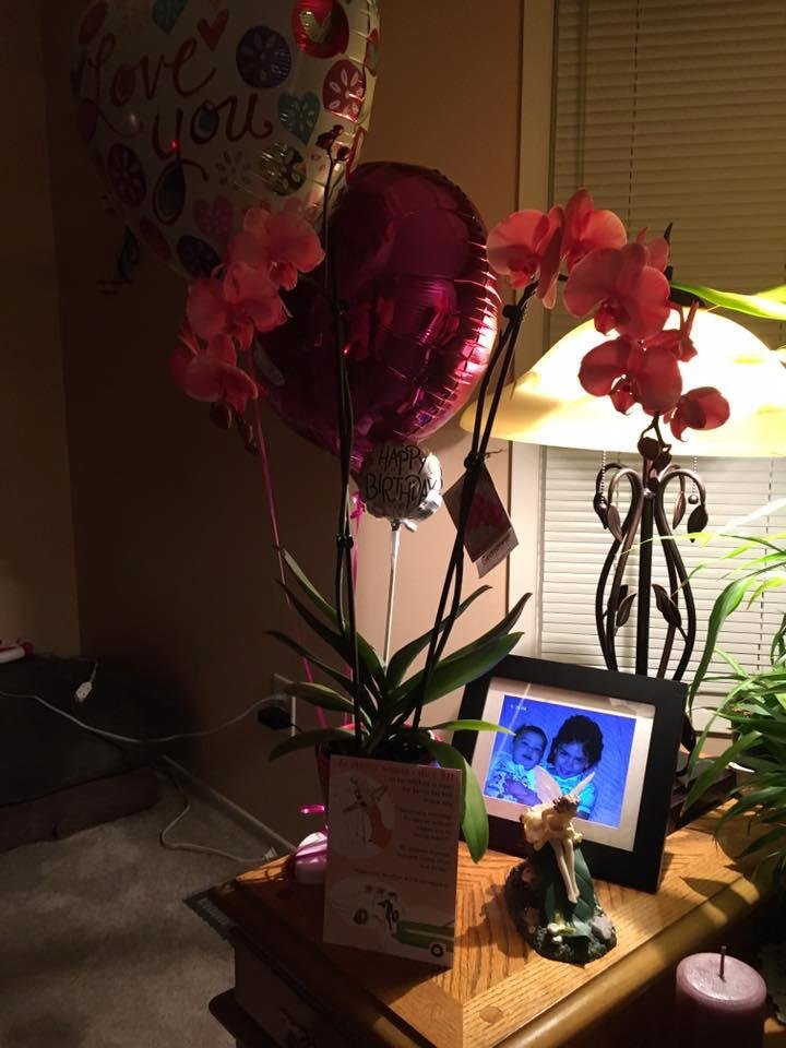 I had a surprise visit from my son and granddaughter last night -special delivery flowers and balloons. She came running in and scared the heck out of me!! 😳
You should've had your video going Jeremy! 😂