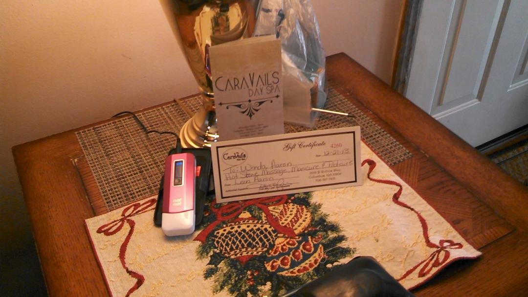Wow, look what Santa brought Wanda for Christmas..... She is really going to enjoy both of these I hope..  :-)  I was able to pull this off without her even suspecting anything.. :-)  WoooHoooo I did it this year!