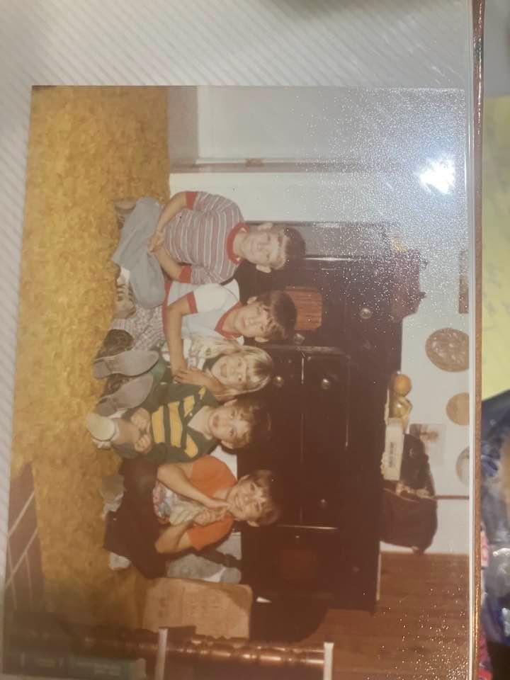 Anyone know these Monkeys Jeff Shoemaker, Randy Shoemaker