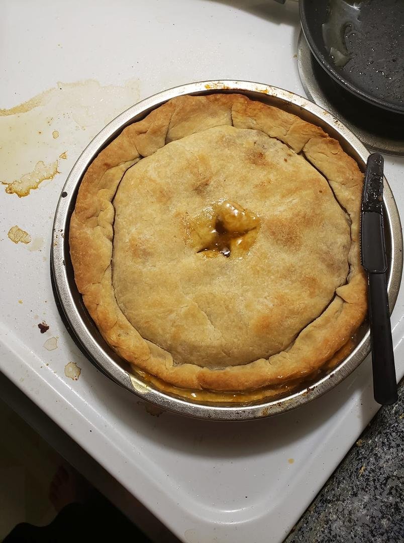 Who makes pie at 3am this guy rite here thanks mom for great grandma's pie crust recipe the pie turned out pretty good