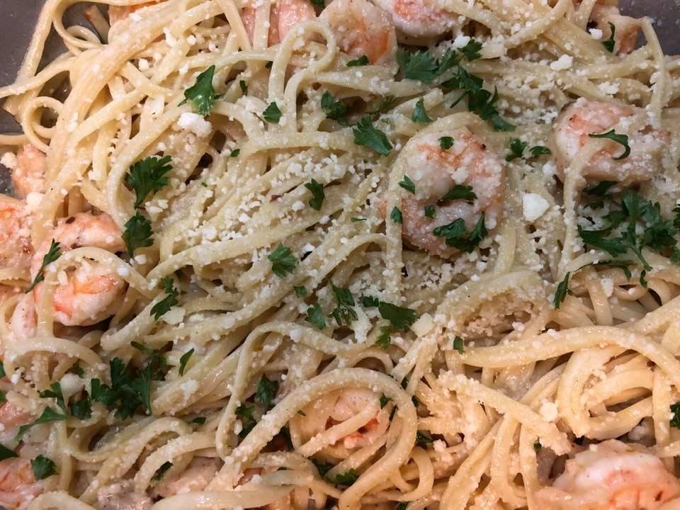 Melissa made shrimp scampi with the fresh parsley she grew!! Looks FABULOUS!!!!