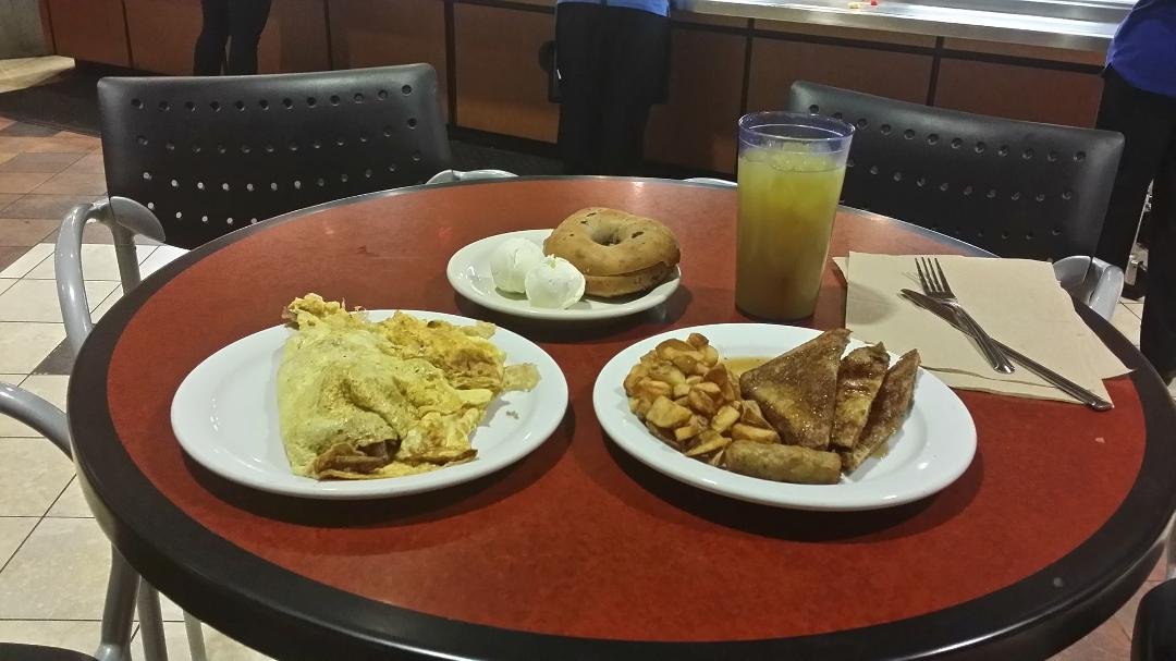 Possibly my last breakfast on campus this semester as this is the last day of classes and the only 2 finals I have left will be in the afternoon. Eating light today ;).