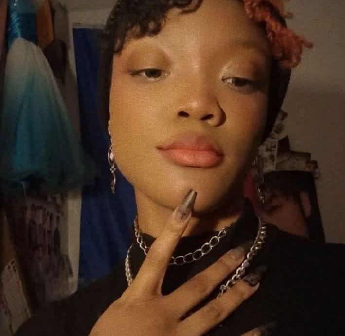 HAPPY BIRTHDAY TO MY OLDEST GRANDDAUGHTER AMERIA KENDRICKS. I'M PAW PAW PROUD OF YOU. HAVE A GREAT DAY ❤️