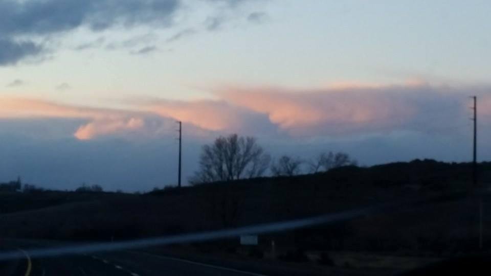Like if u see half a man kissing a pregnant belli,....caught this heading east to horn mx..;-)