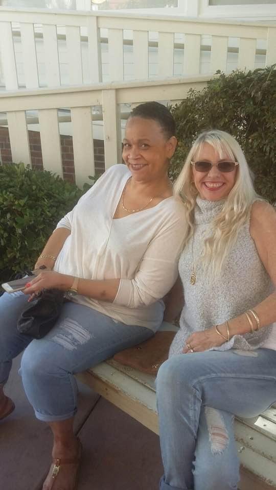 Out and about in Vegas with my girls Jeri and Coni. Getting ready to get our BBQ on!!! Lucille’s BBQ joint soooo good!!