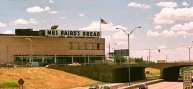 Nostalgia for Dallasites and North Texas....Mrs Baird's Bakery off U.S. 75/Mockingbird Lane. The aroma/smell was strong and sweet. This location closed in 1998.