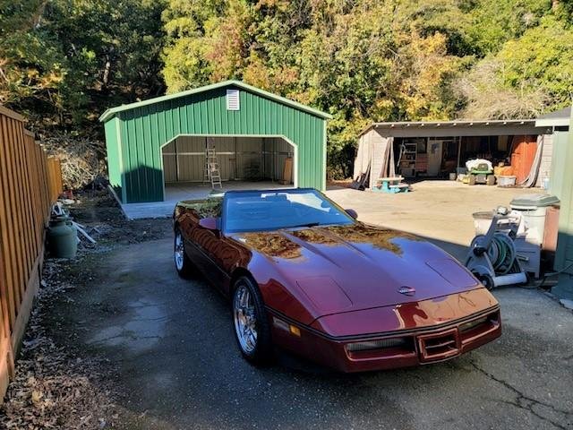 Got the Vette all cleaned up before I put it away for a couple of months.