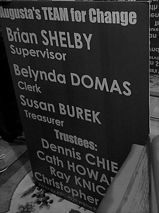 Day 1 of Seven days. Seven photos of your daily life in black and white. No people, no explanation. Challenge someone every day.
I challenge Michelle Rose-Armstrong