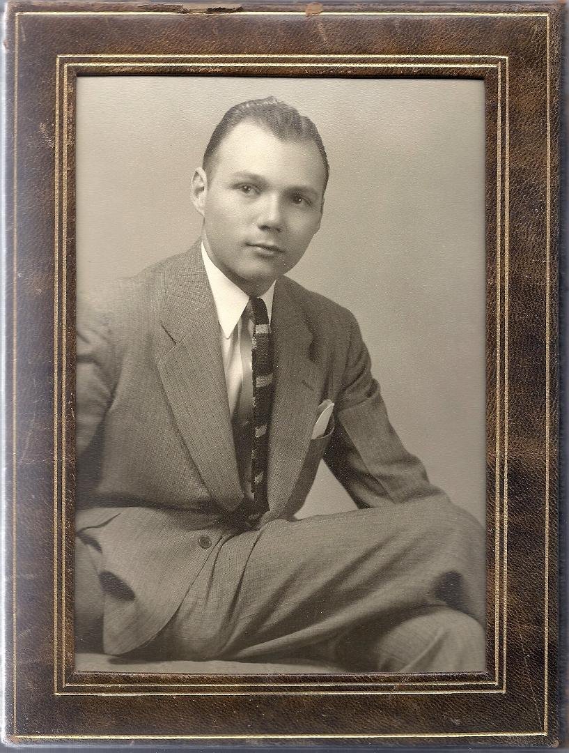 Happy Father's Day, Daddy, my 58th year without you.