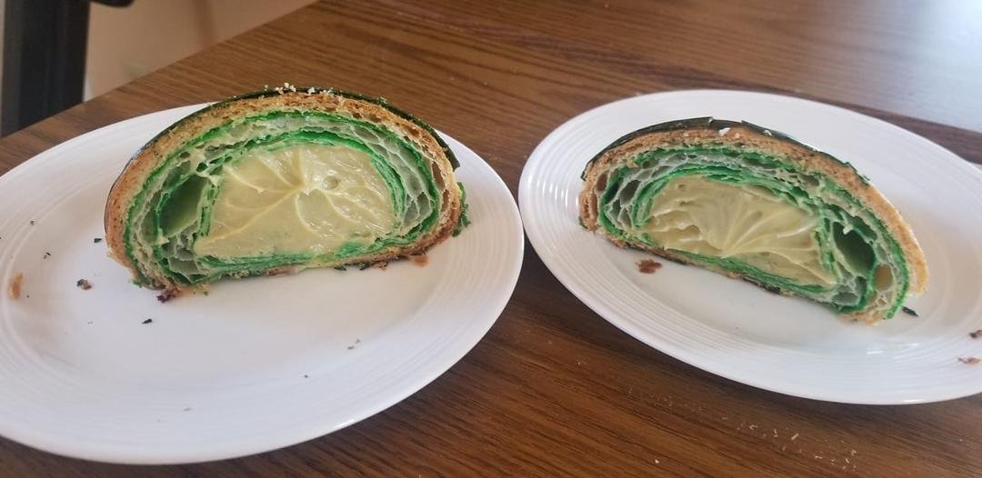 The inside if the Absolute Pistachio Croissant.
So good!!!!