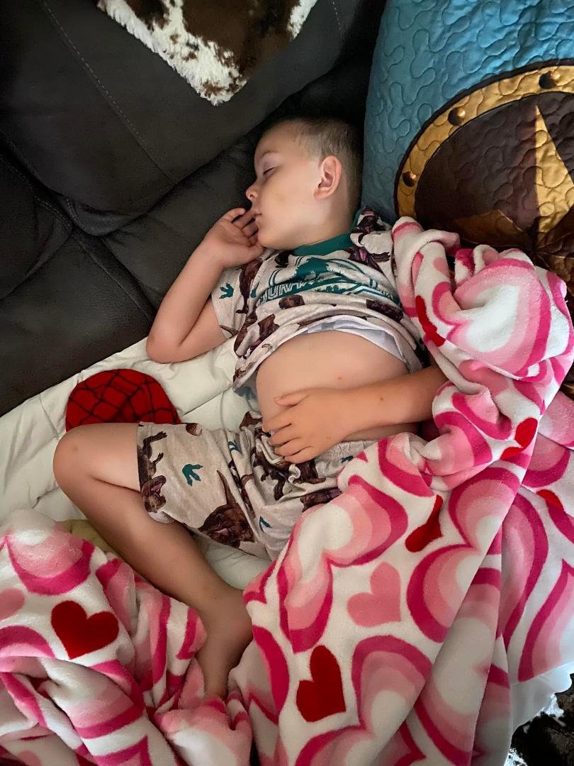 Guess who didn’t fall of the couch last night.