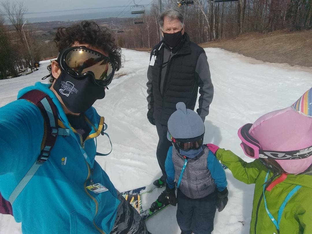 Dan and the kids have been up since Monday .... lots of great skiing