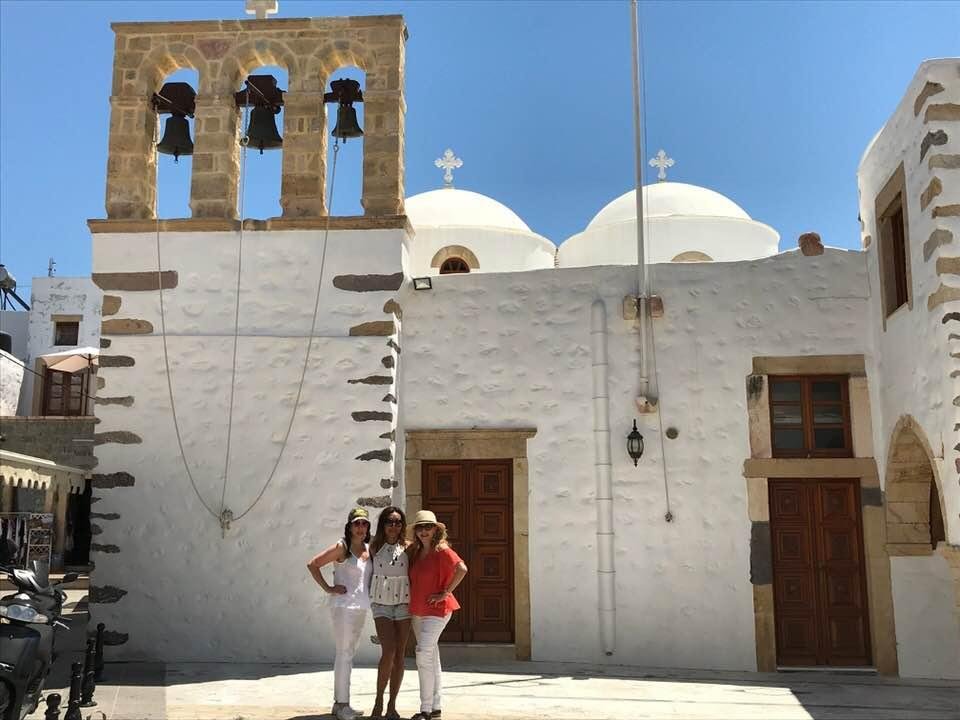 Me, Nancy and the "goddess" Joy from the world!!!! LOL
Patmos , Greece
