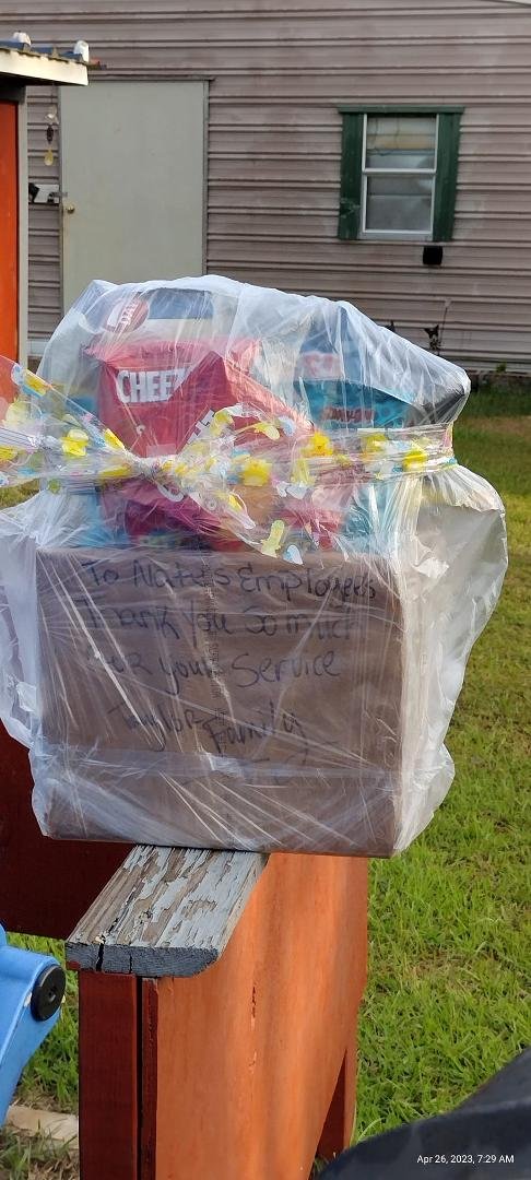 I try to show my appreciation to the guys who come around and collect our garbage, I feel like maybe they get forgotten 😇😇
