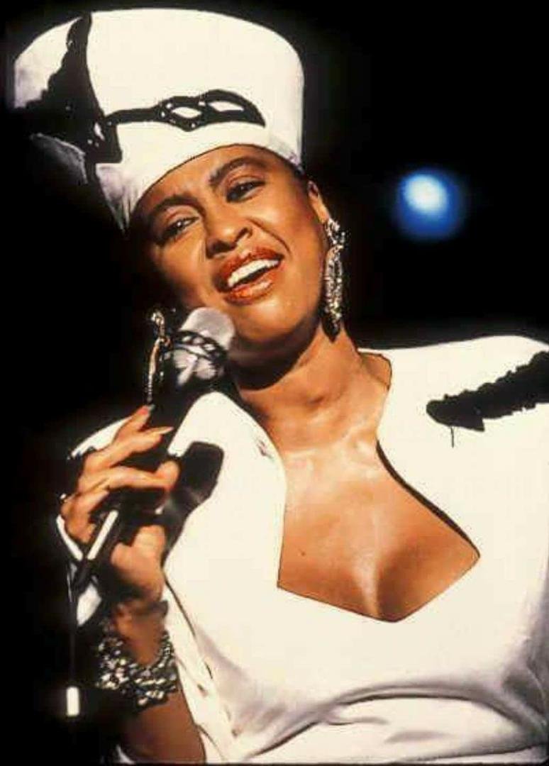 One of the greatest vocalists of our time! Never able to capitalize on her immense talent.