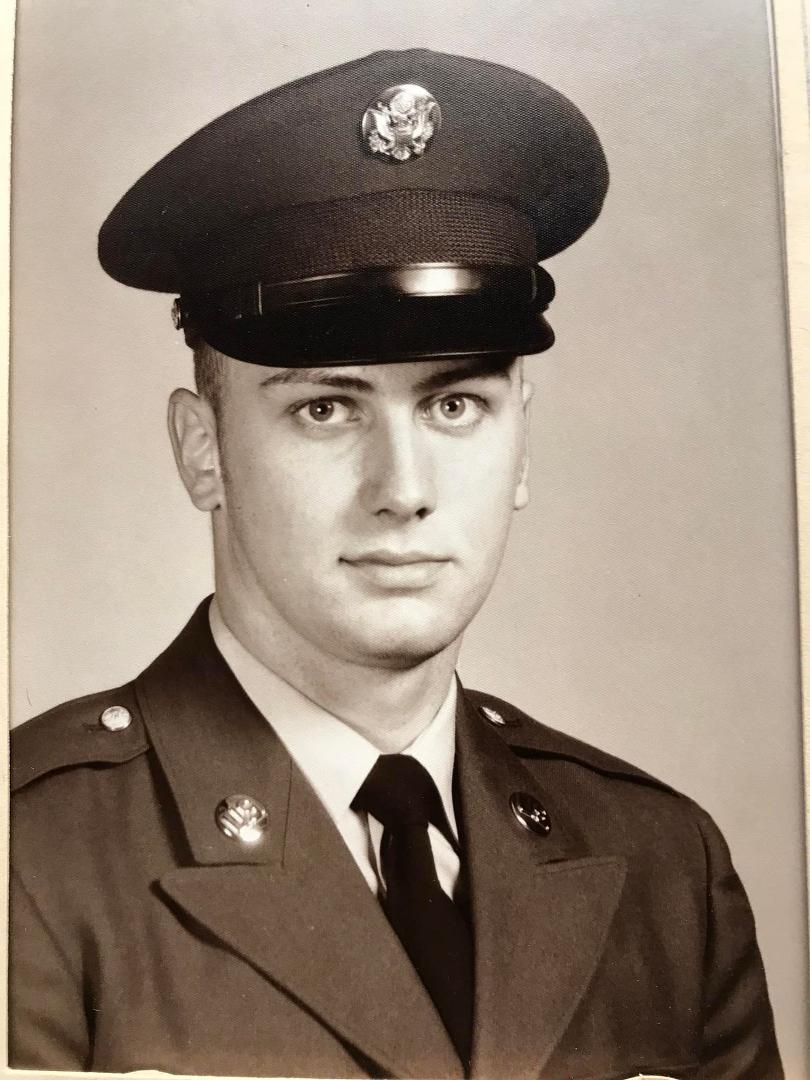 🇺🇸Thank you to my brother Stan Clark for his service and sacrifice. Vietnam ruined your life! I miss you so much!😢