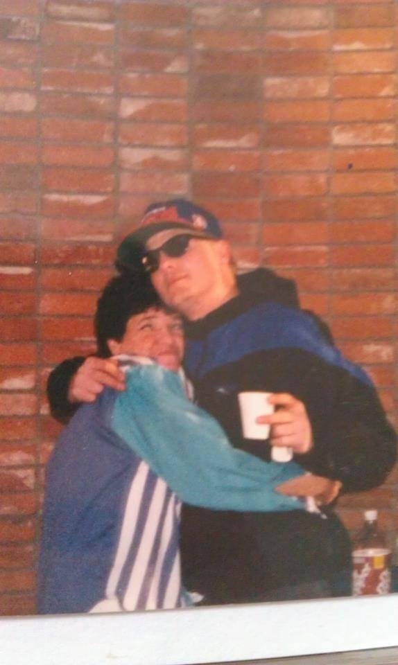 Mom i miss u so very much not a day goes by that i dont think of u. Im so sad without u n life seems twice as tough. Please know i love u with all my heart u r my mom n i know u r looking down on me .