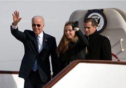 Peter Schweizer: Our Copy of Hunter Biden’s Laptop Confirms ‘Joe Biden Was a Direct Beneficiary’ of His Son’s Deals
Peter Schweizer, president of the Government Accountability Institute (GAI), said on Monday that his organi