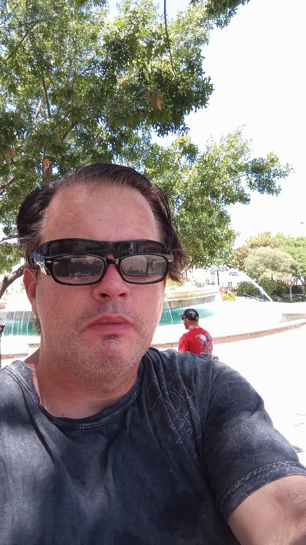 Robert Pregowski's album, Mobile uploads