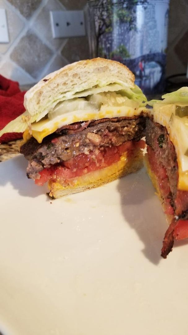 OK, Jay Parr, the family burgermeister!! Take this! 🤠🤠