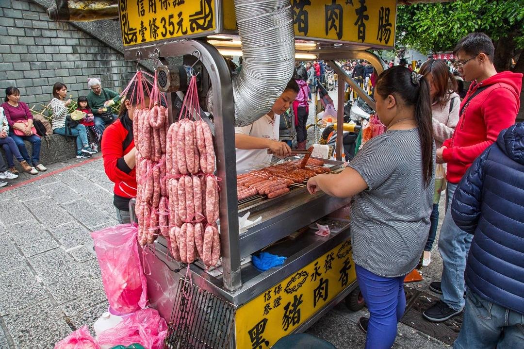 It simply isn't possible to find a night market in Taiwan that doesn't have at least one sausage vendor...