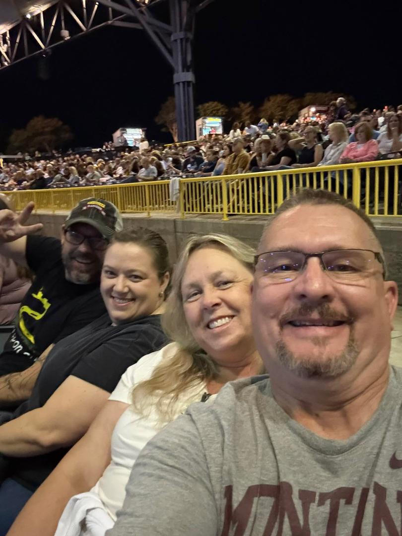 Seeing Keith Urban with Piper Lewis Allen, Jason Aaron and Julie Johns