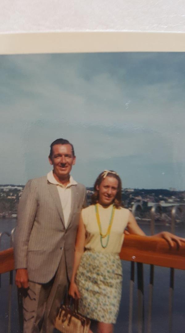 Happy Father's Day to my Dad. I so wish you were here to celebrate. I love you and miss you more than you could ever imagine. You left the family way too soon.