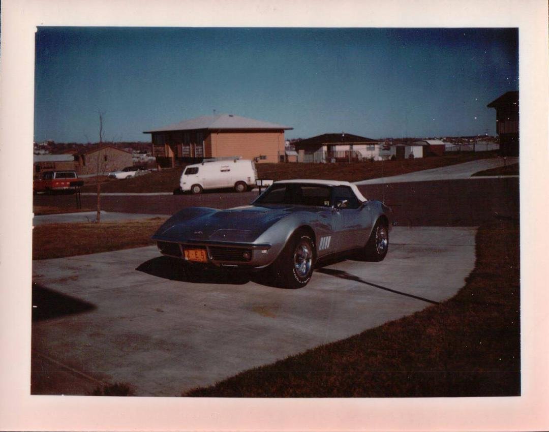 For those of you that didn't know I bought that silver 68 corvette for Kathy on Valentines Day in 1974, we then sold it  for a Blazer to pull a camping trailer. That's when we lived on 42nd st ct. That's my 68 Chevy service