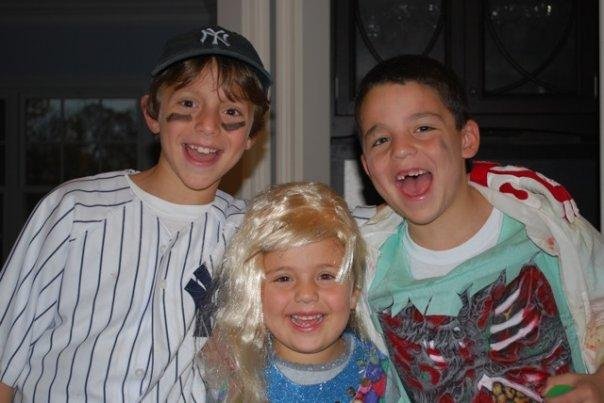 Max, Aliza, and Benji Hammond Halloween 2009