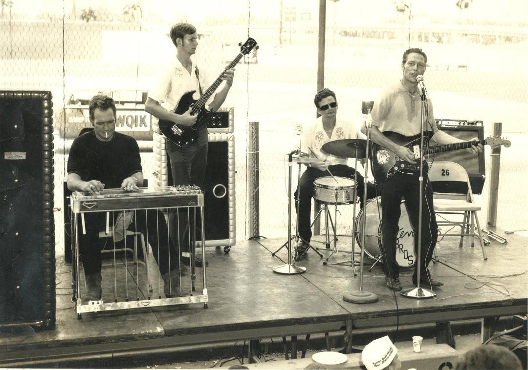 This had to happen with all this packing going on. Found a pic buried in a box. This was my first pro gig, circa 1970, playing at the Jacksonville Suns baseball park. Also, my first rig, which I bought from Paulus music sto