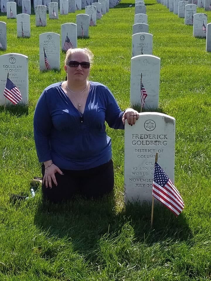 Visiting the grave for Beryl's grandfather at Arlington National Cemetary.
Memorial Day Weekend 2016.