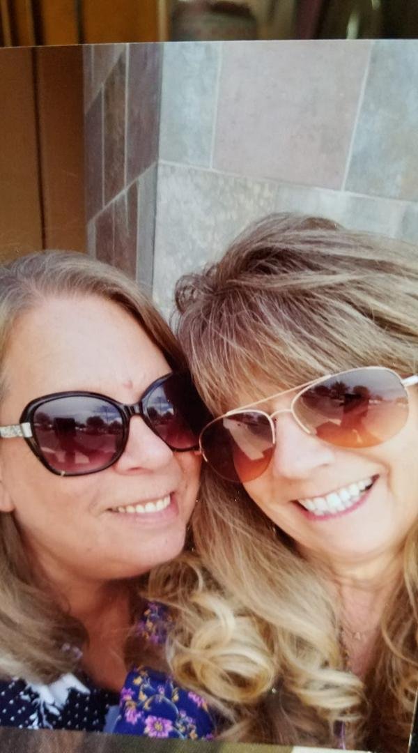 Sisterly love runs so deep!