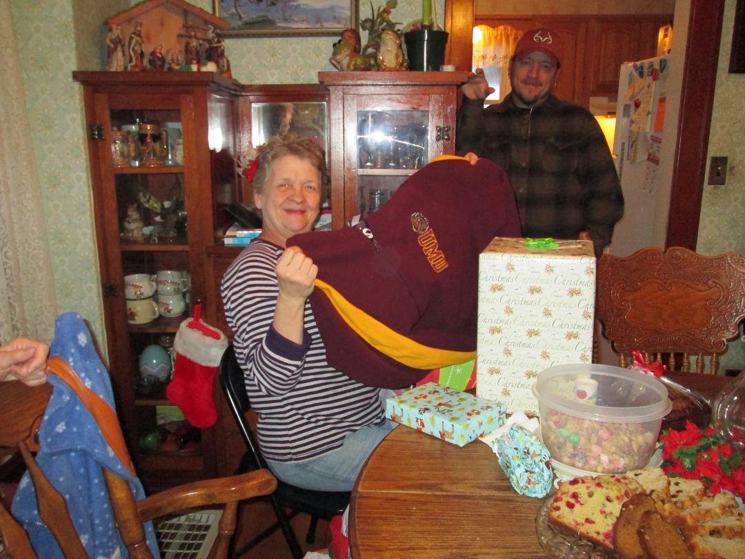 Roberta Lewis' album, Christmas 2013