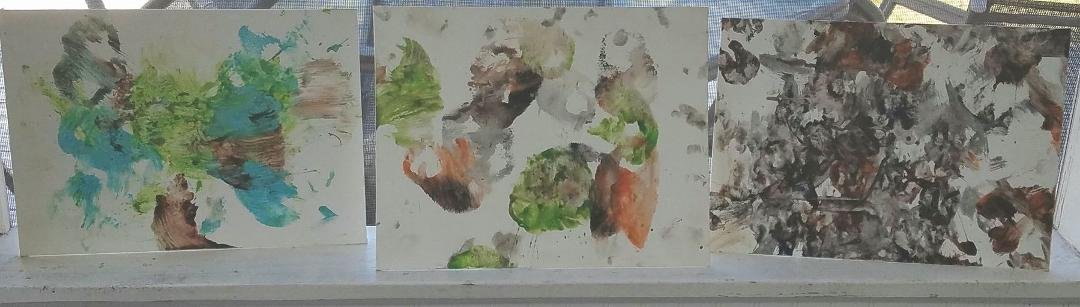 Early spring cleaning rewarded us with some art done by Norfolk Zoological parks own Red River Hogs, circa 2007 . Wonder what they were thinking while putting the paint to the canvas with their nose, hmmmmm...