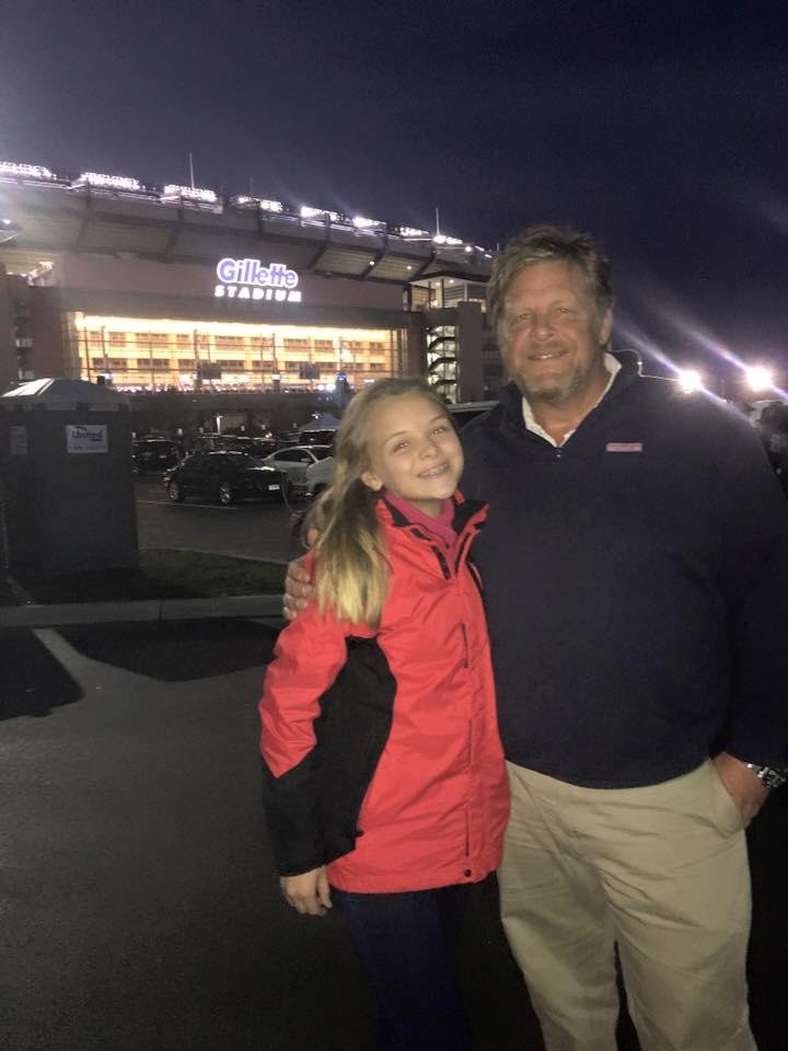 Tailgating at Gillette with the Usual Suspects before the Miami game. Allison manning the camera for this shot with our youngest, Gracie!
Go Pats, Brady Rules!