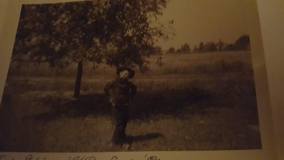 Arthur King's album, Mobile Uploads
