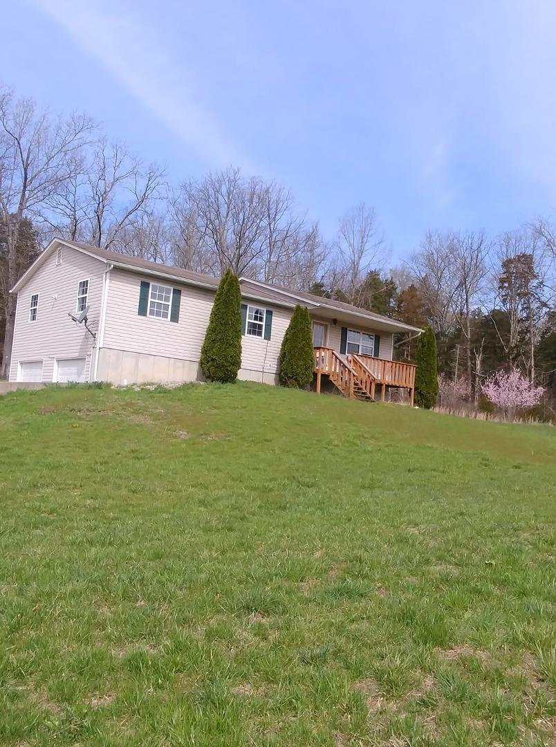 Well friends, I have decided to move to this lovely home in Missouri. I have loved being in Hutchinson and near my youngest grandchildren. But I find myself regreting being near family during my brother's illness and death.