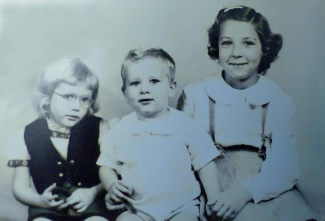 Happy Birthday Johnny! My husband and best friend is in the middle surrounded by his sisters Chris and Jane many years ago.