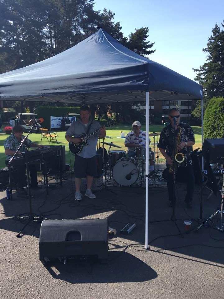Four on the Floor at Glen Acres Golf and Country Club...first of two gigs for the day...