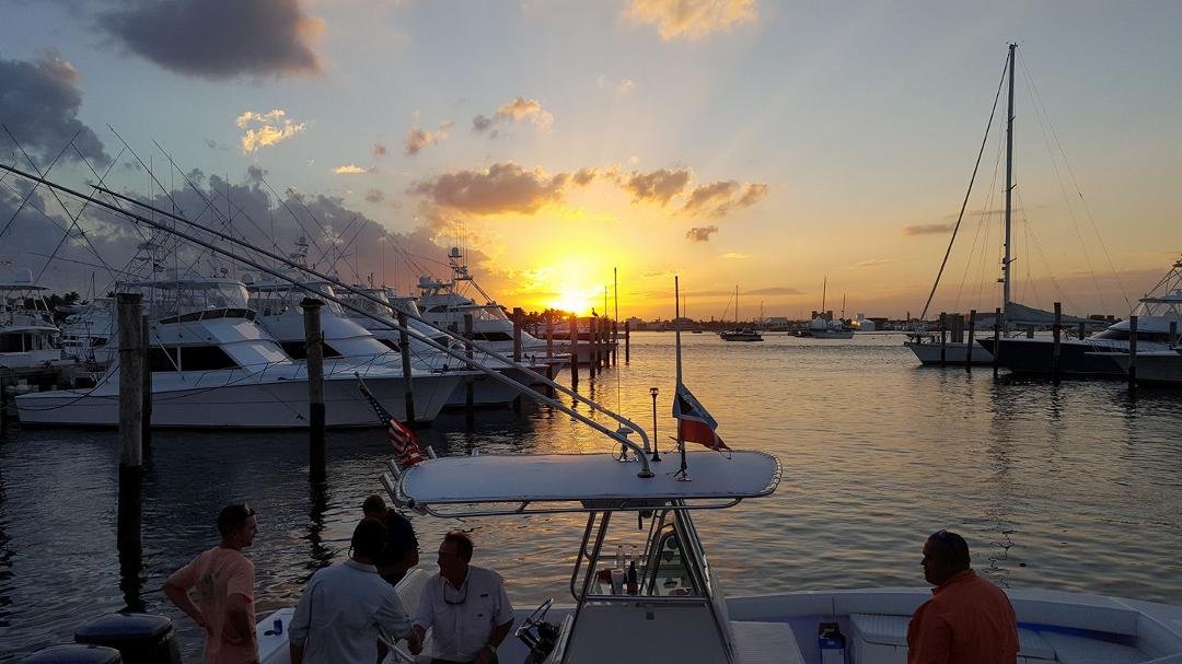 West Palm Beach sunset yesterday. Beautiful evening.